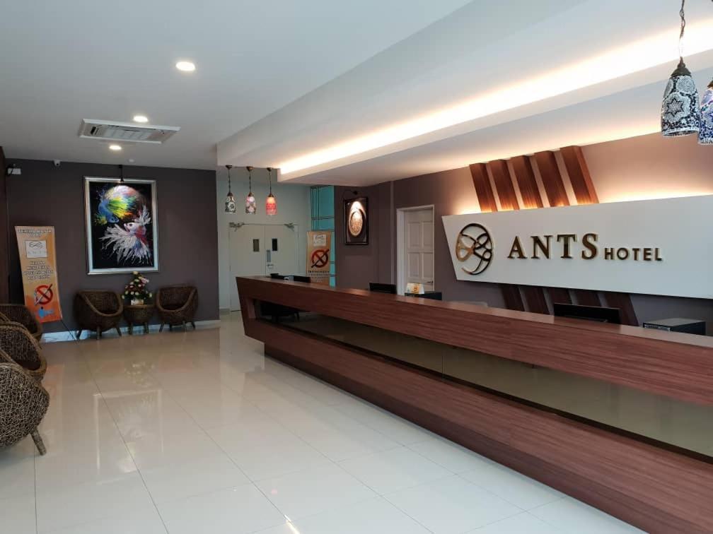 Ants Hotel Kangar Exteriör bild